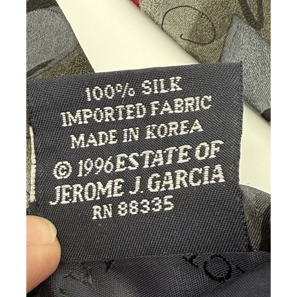 J. Garcia 1996 Happy Birthday Collection 18 100% Silk Gray Tie Apx. 59